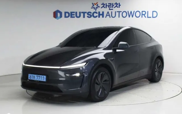테슬라중고차 모델 Y 롱 레인지 매물 사진 7 - 2025/10 15,545km
